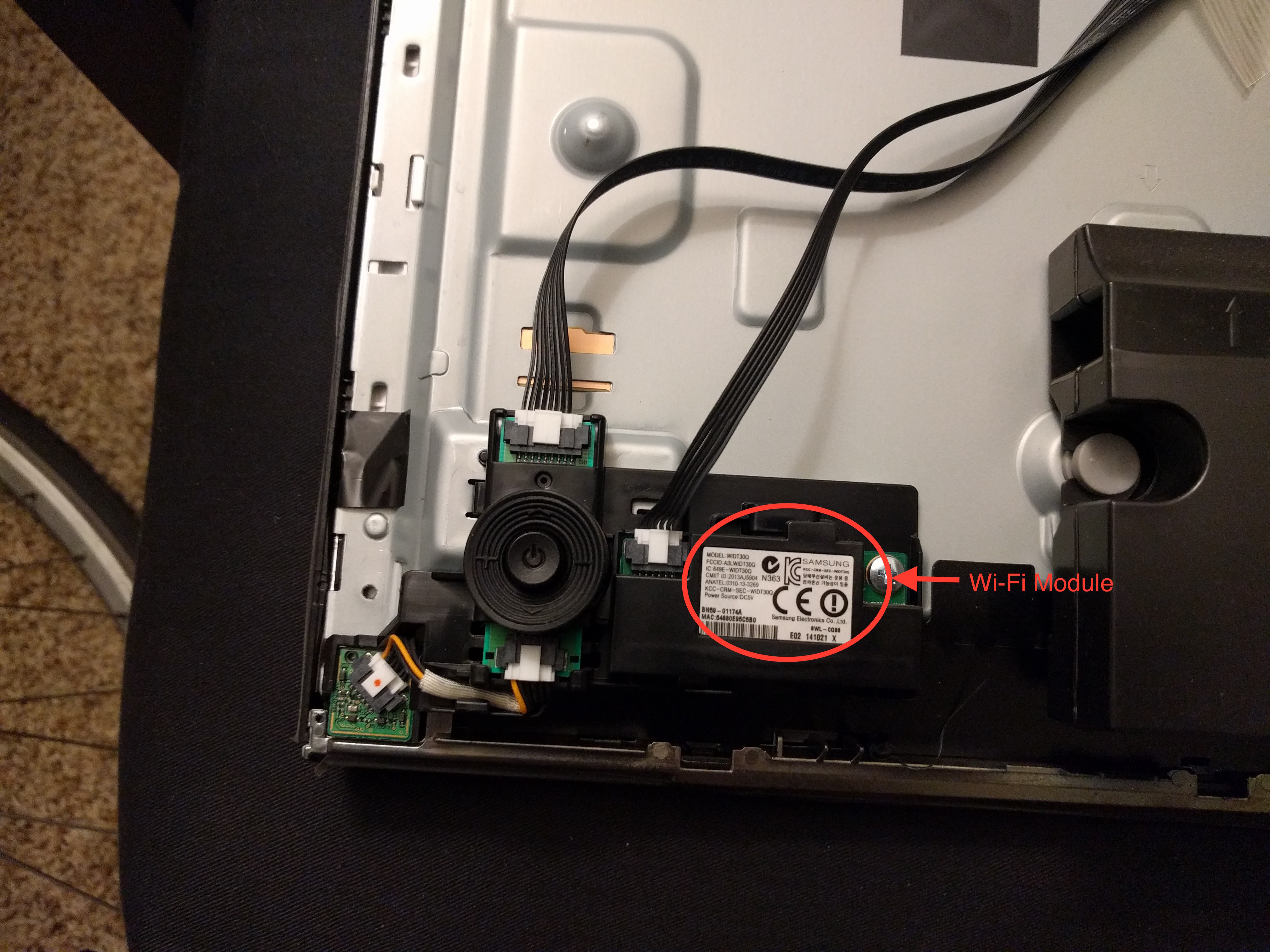 How to replace a faulty wifi card in a Samsung Smart TV 